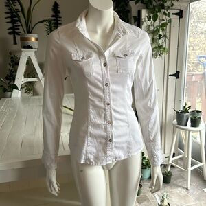 Guess long sleeve button up white blouse size XS